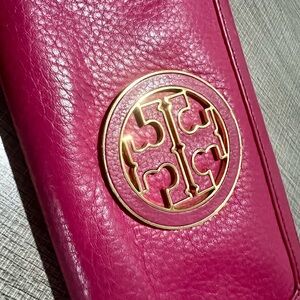 Tory Burch wallet in pink